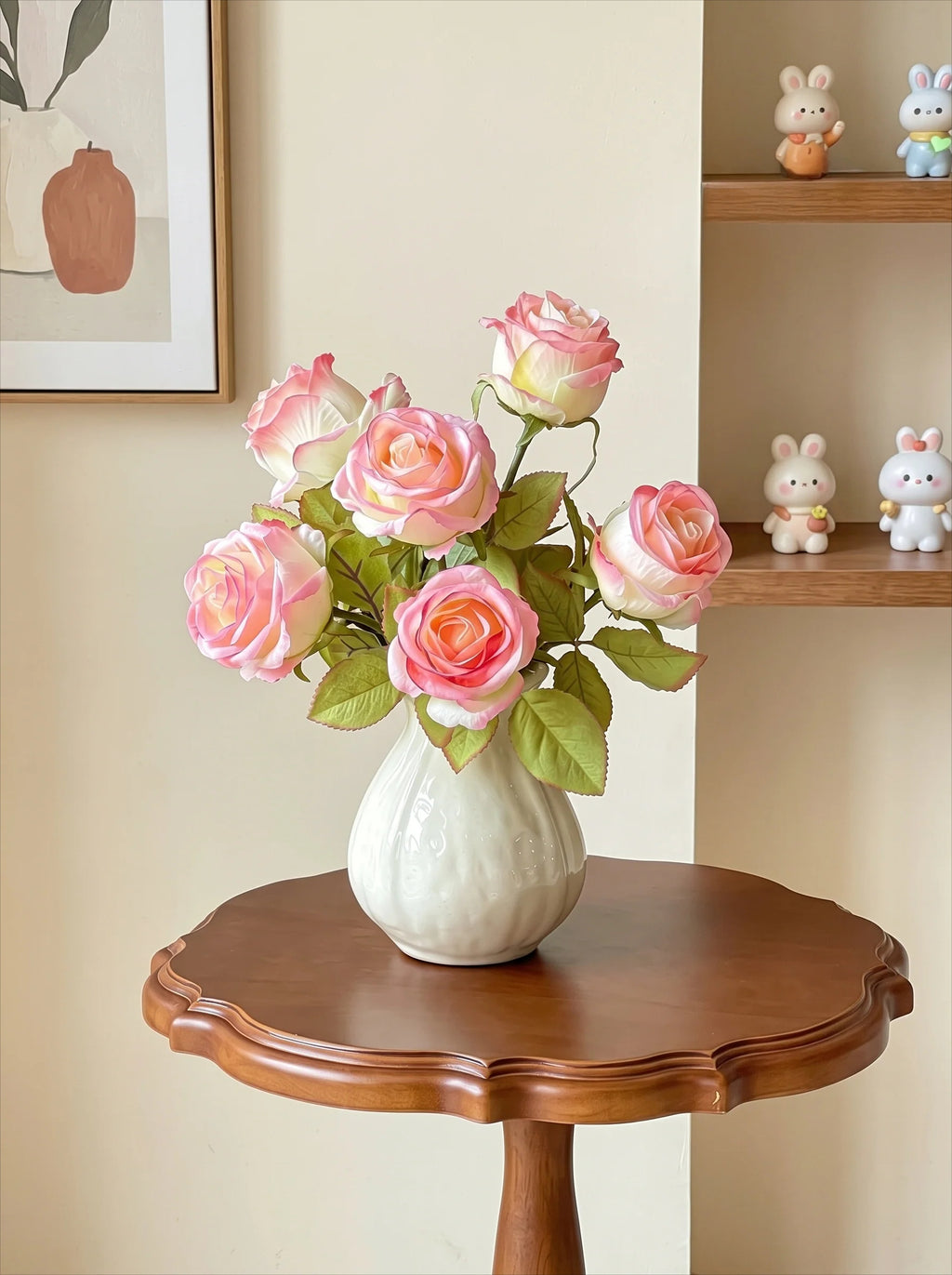 Galerie-Stil Blühende Samtrose Elegantes Kunstblumenarrangement  