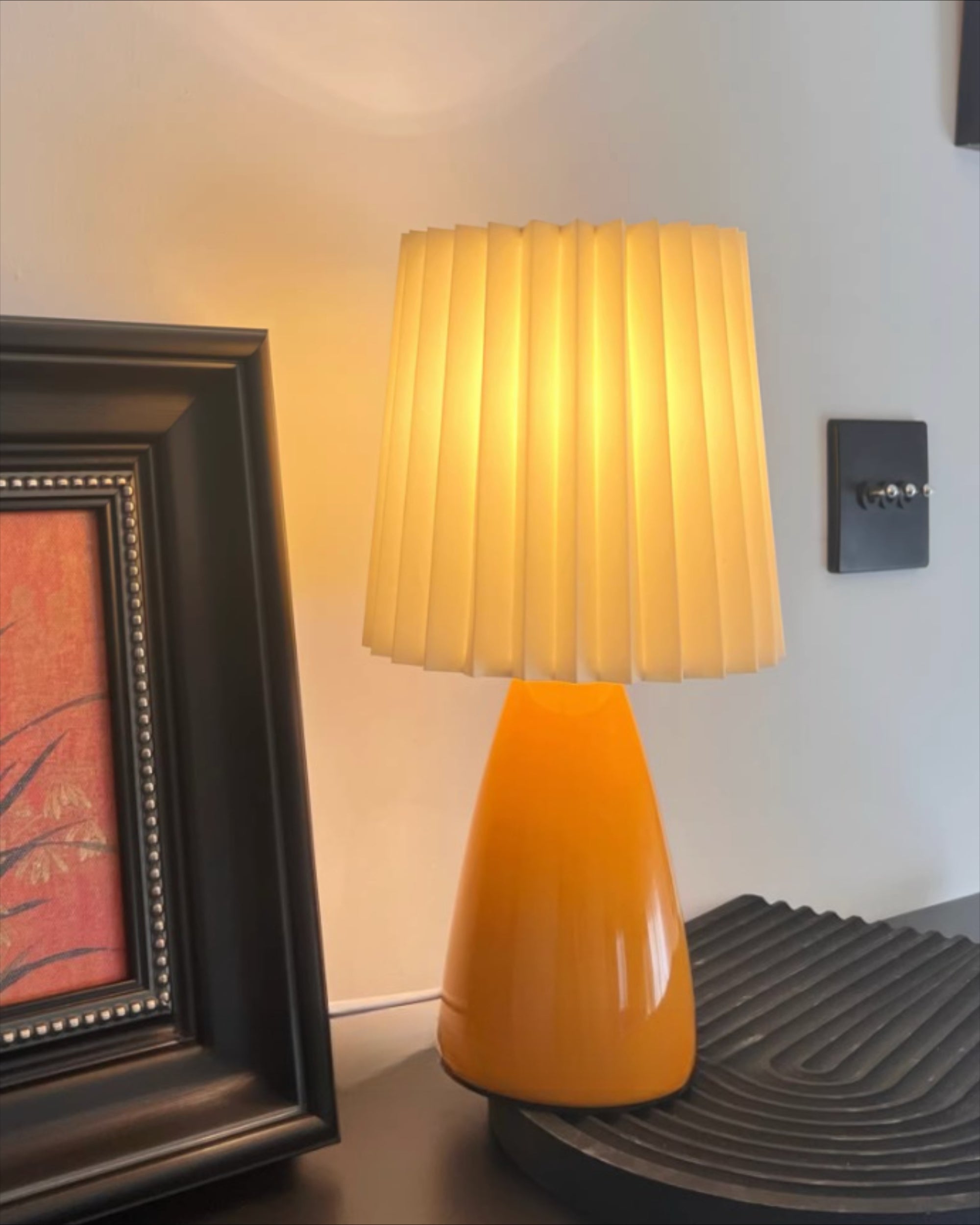 Nordic Retro Pleated Fabric Table Lamp with Amber Ceramic Base