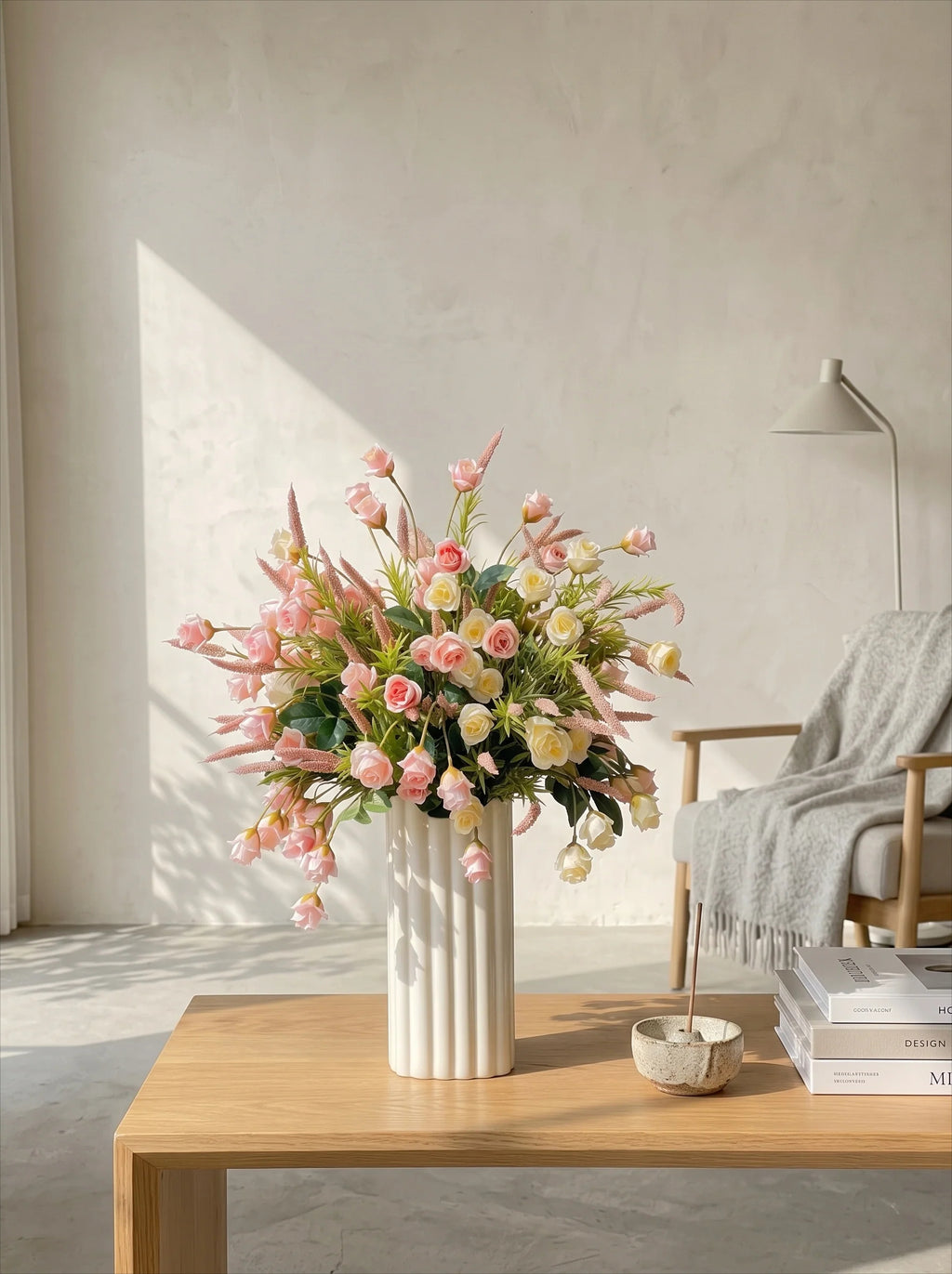 Französisches romantisches Rosen-Kunstblumen-Arrangement