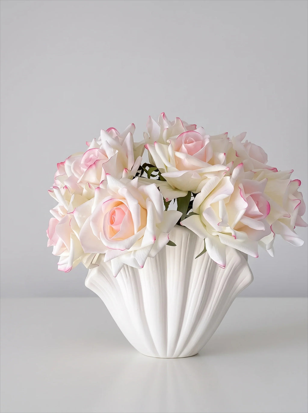 Shell Vase - White
