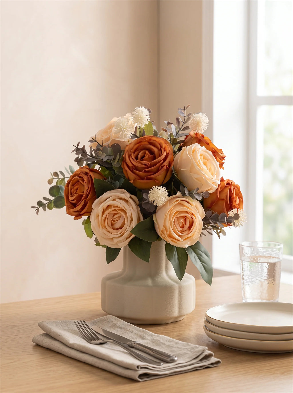 Oljemålning-stil konstgjord blomsterarrangemang - Vintage karamell & krämrosor