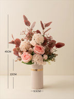 Blush romance luxe roze artisanale kunstbloemschikking