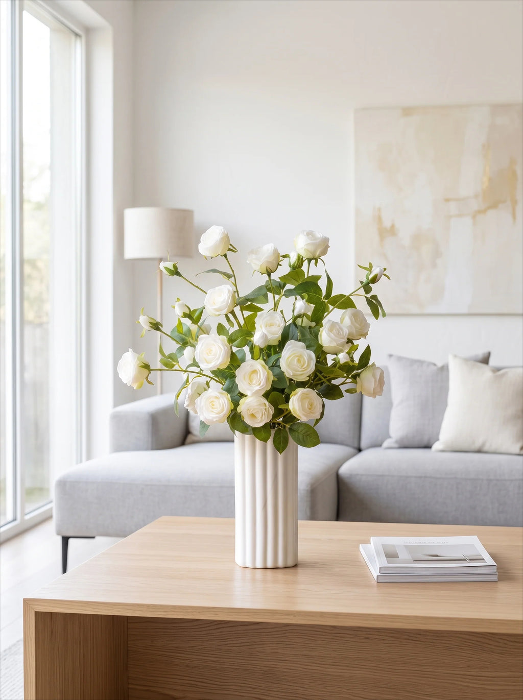 Luxuriöse Weiße Sprayrose Künstliches Blumenarrangement