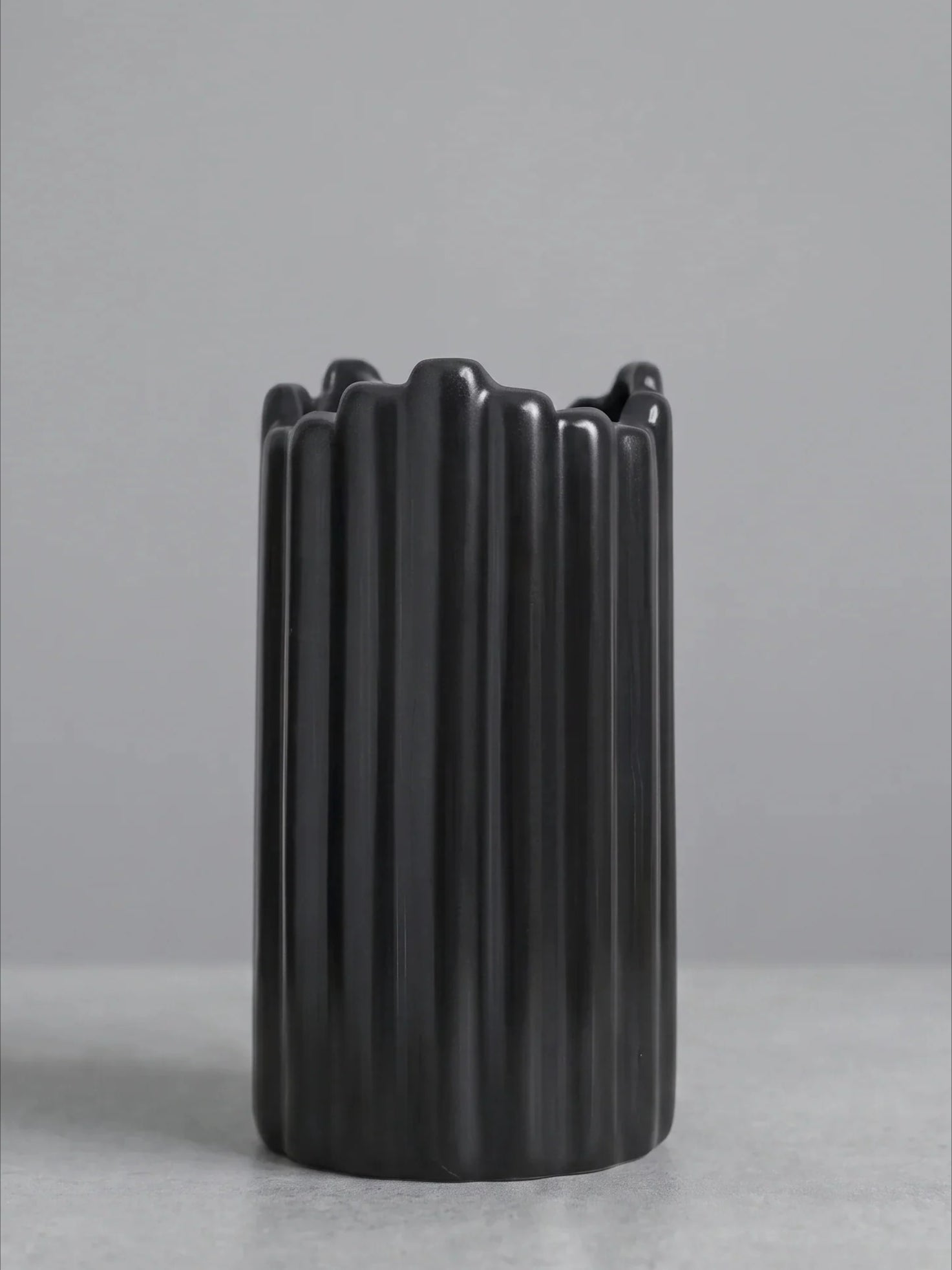 Ribbed Cylinder Vase - Black