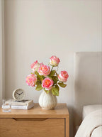 Galerie-Stil Blühende Samtrose Elegantes Kunstblumenarrangement  