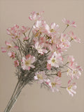 Roze cosmos kunstbloemschikking