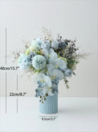 A floral arrangement in a light blue ribbed vase on a white surface against a light gray background, with measurement lines and labels showing the bouquet height of 40 cm, vase height of 22 cm, and vase width of 9.5 cm.