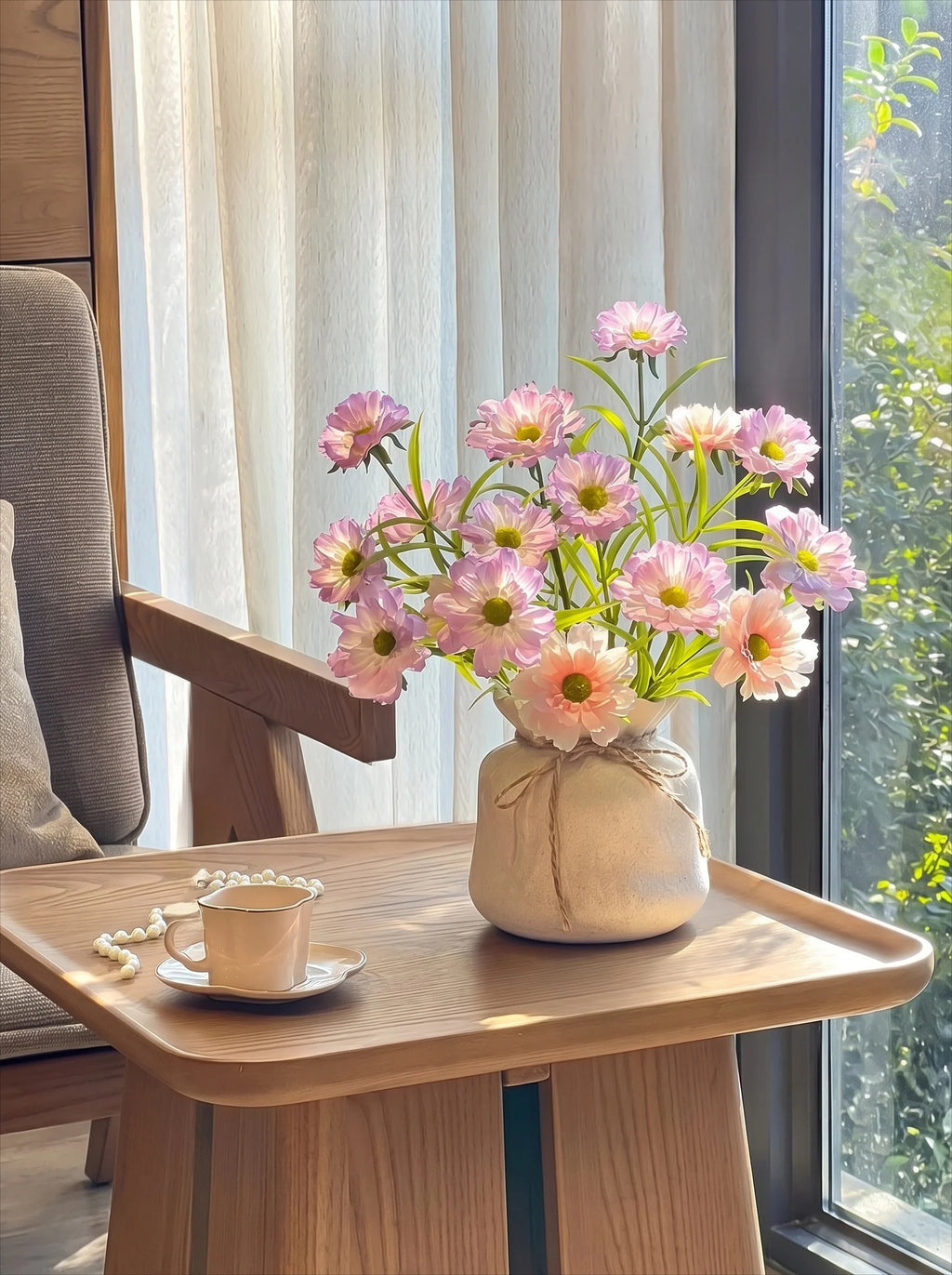 Cremige Flieder-Gänseblumenbrise Kunstblumenarrangement