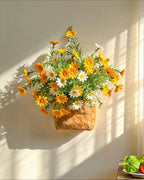 Arrangement floral artificiel Panier Marguerite et Camomille ensoleillés