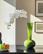 Tige d'orchidée Phalaenopsis blanche élégante fausse
