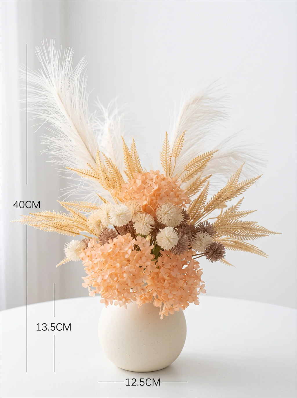 Pfirsichfarbene Hortensie & neutrale Pampasgras-Kunstblumen-Arrangements