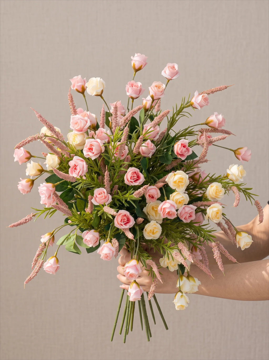Französisches romantisches Rosen-Kunstblumen-Arrangement