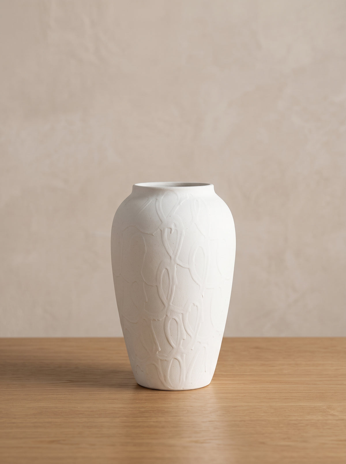 Minimalist Handcrafted Line Relief Vase