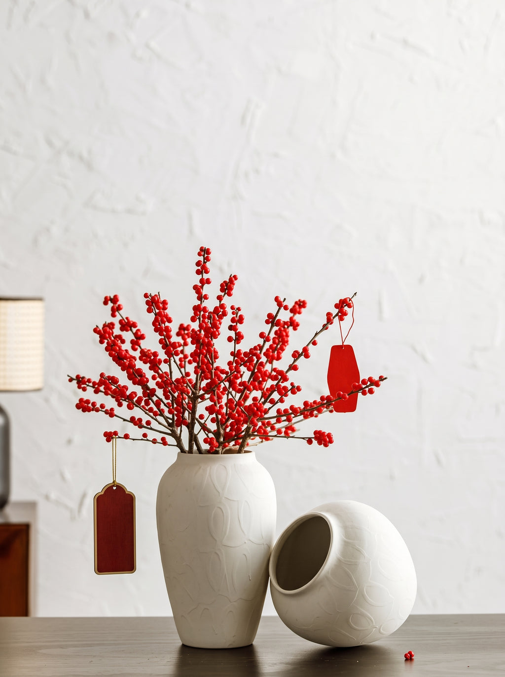 Minimalist Handcrafted Line Relief Vase
