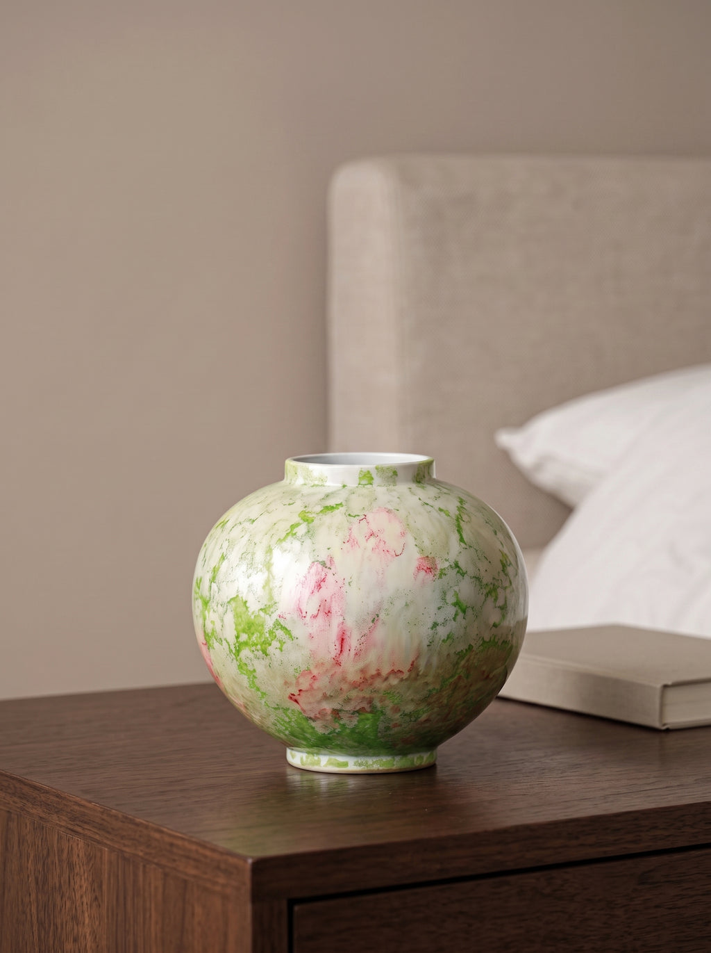 Sculptural Green Splash Aesthetic Moon Vase