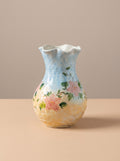 Pastellblaue Blumenvase aus Keramik im französischen Landhausstil