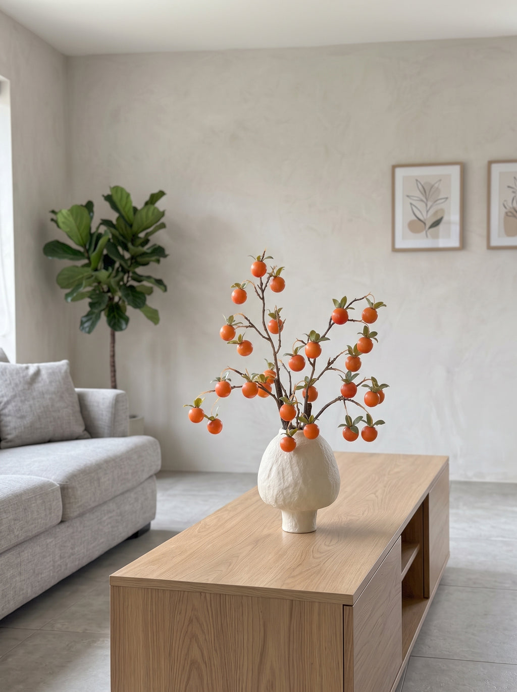 Botanische kunsttak met kaki-vruchten in goudgele herfststijl