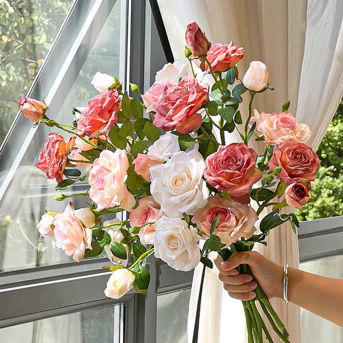 Arrangement floral artisanal symphonie de roses blush