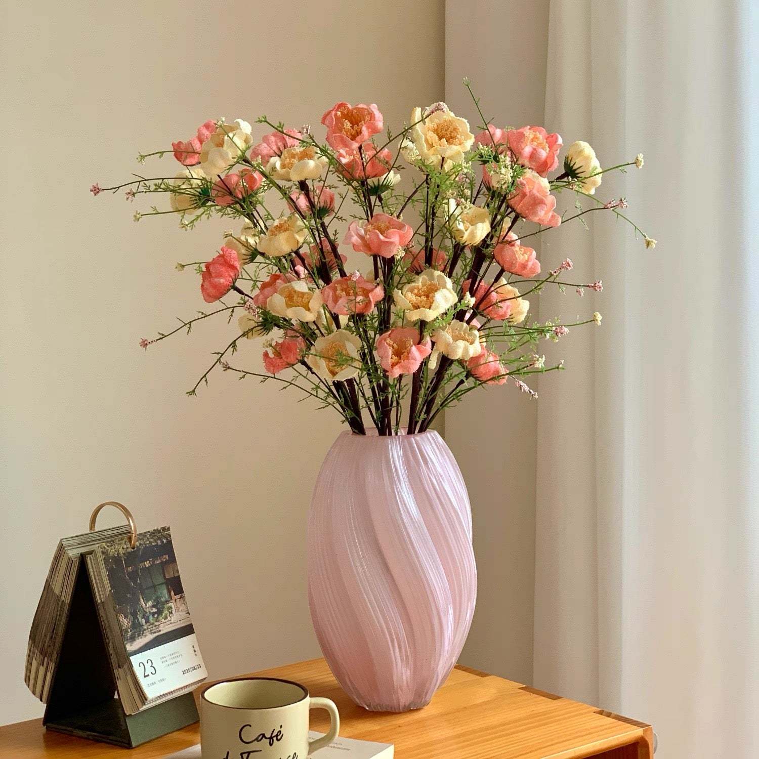 フェイクチューリップアレンジメント - ホワイト（茎10本 / 花10個）