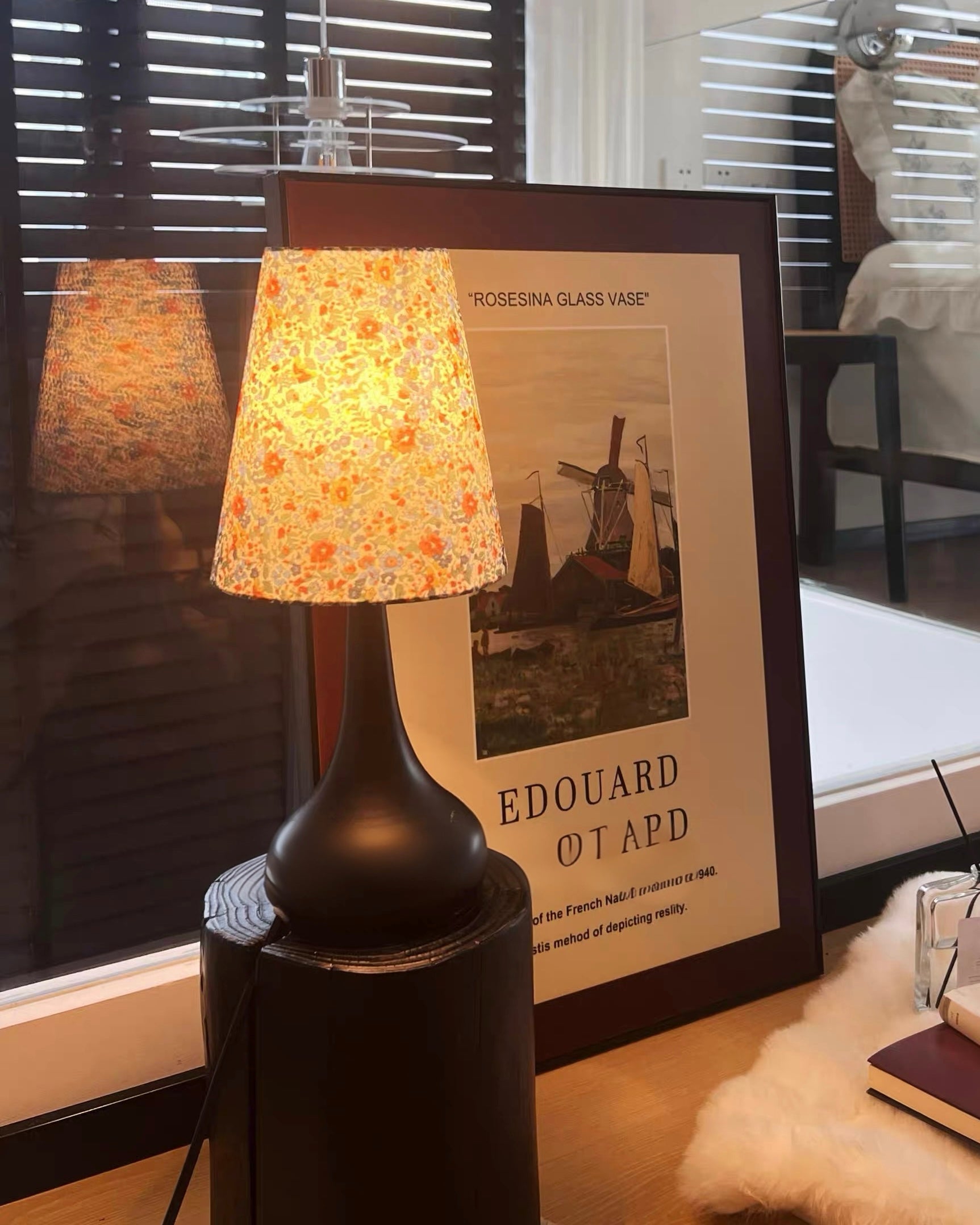 Vintage Floral Pleated Fabric Table Lamp with Teardrop Ceramic Base