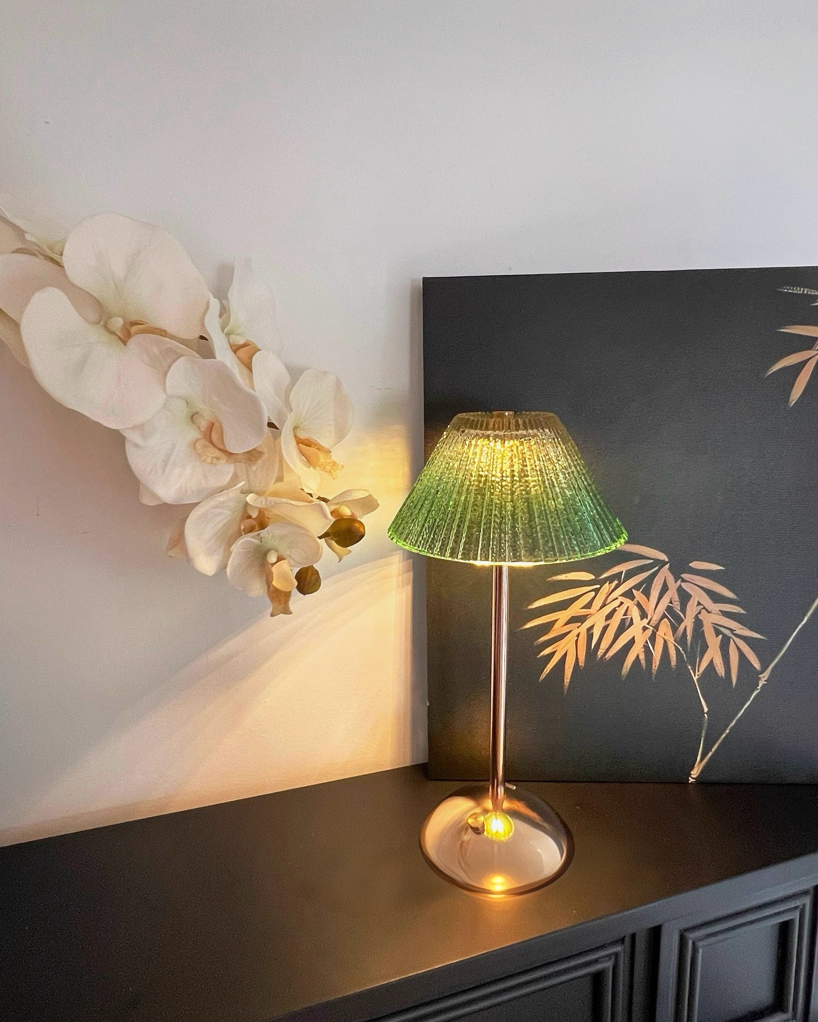 Nordic Retro Gradient Green Ribbed Glass Table Lamp with Brass Metal Base