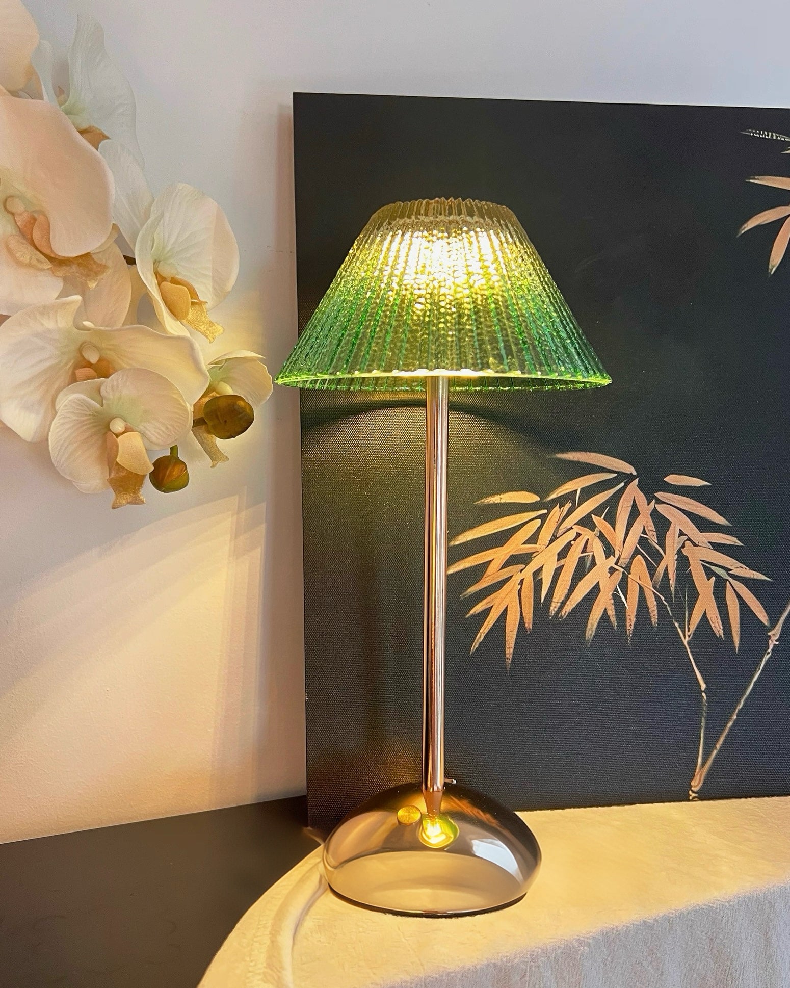 Nordic Retro Gradient Green Ribbed Glass Table Lamp with Brass Metal Base