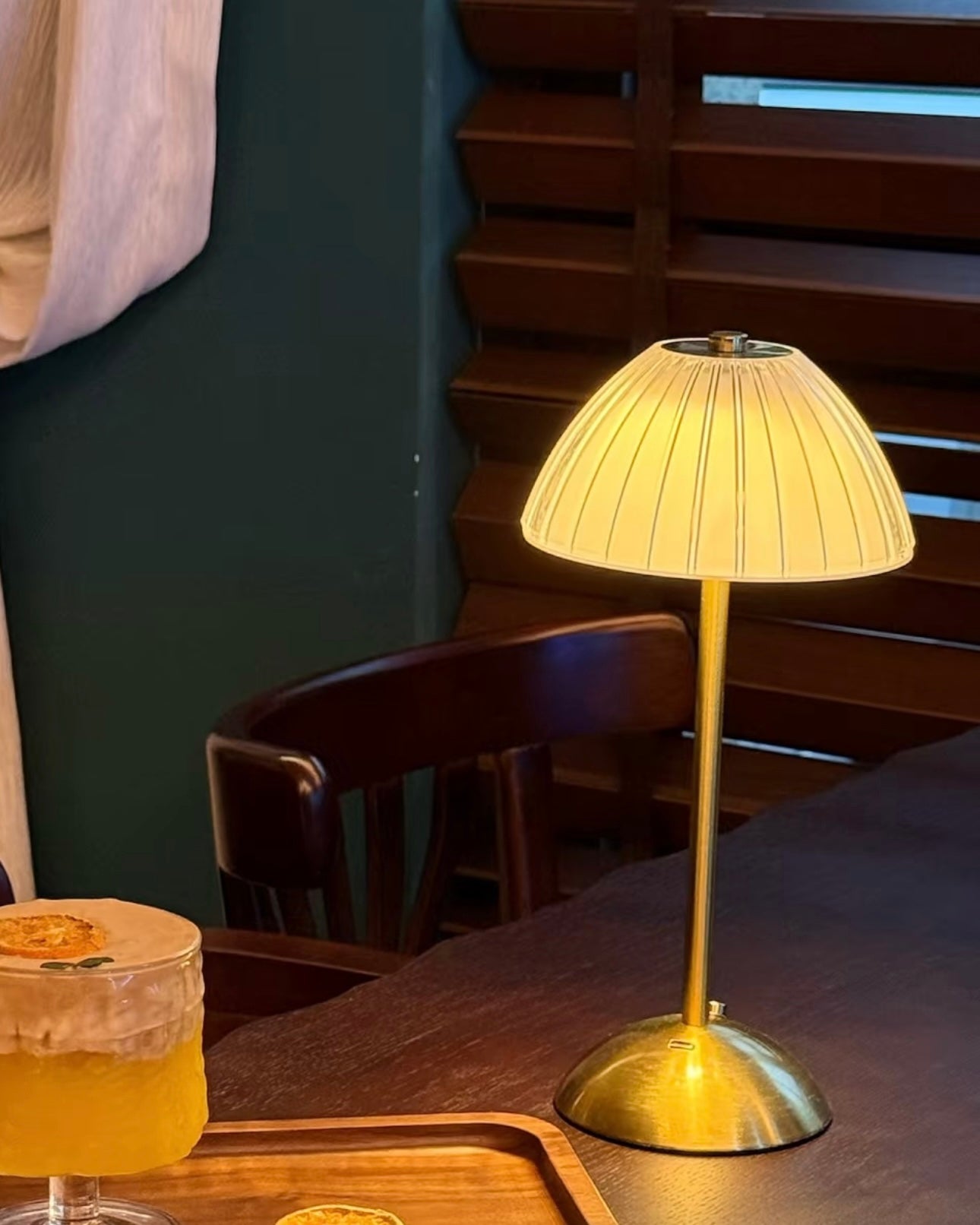 Nordic Retro Ribbed Glass Table Lamp with Brass Metal Base