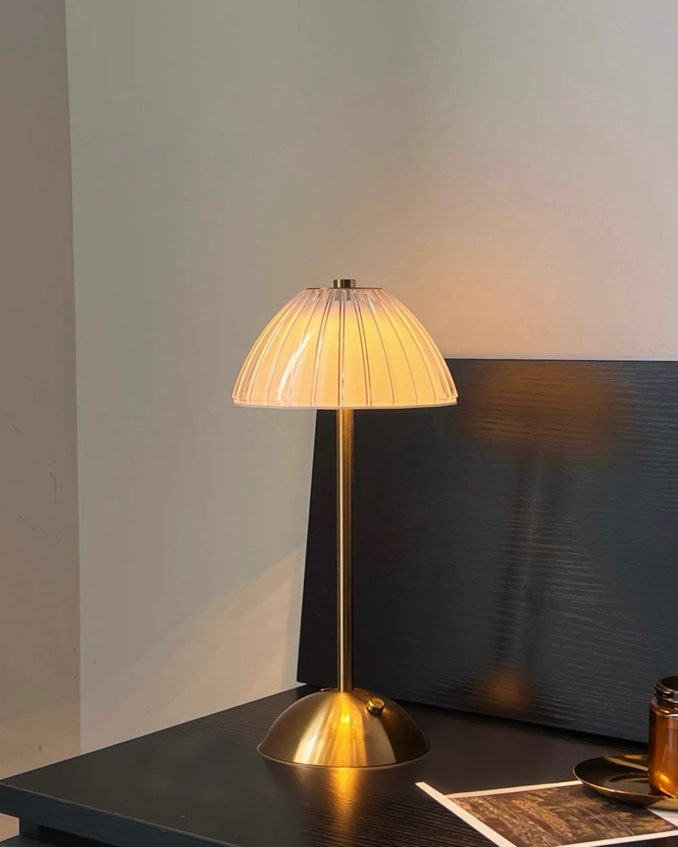 Nordic Retro Ribbed Glass Table Lamp with Brass Metal Base