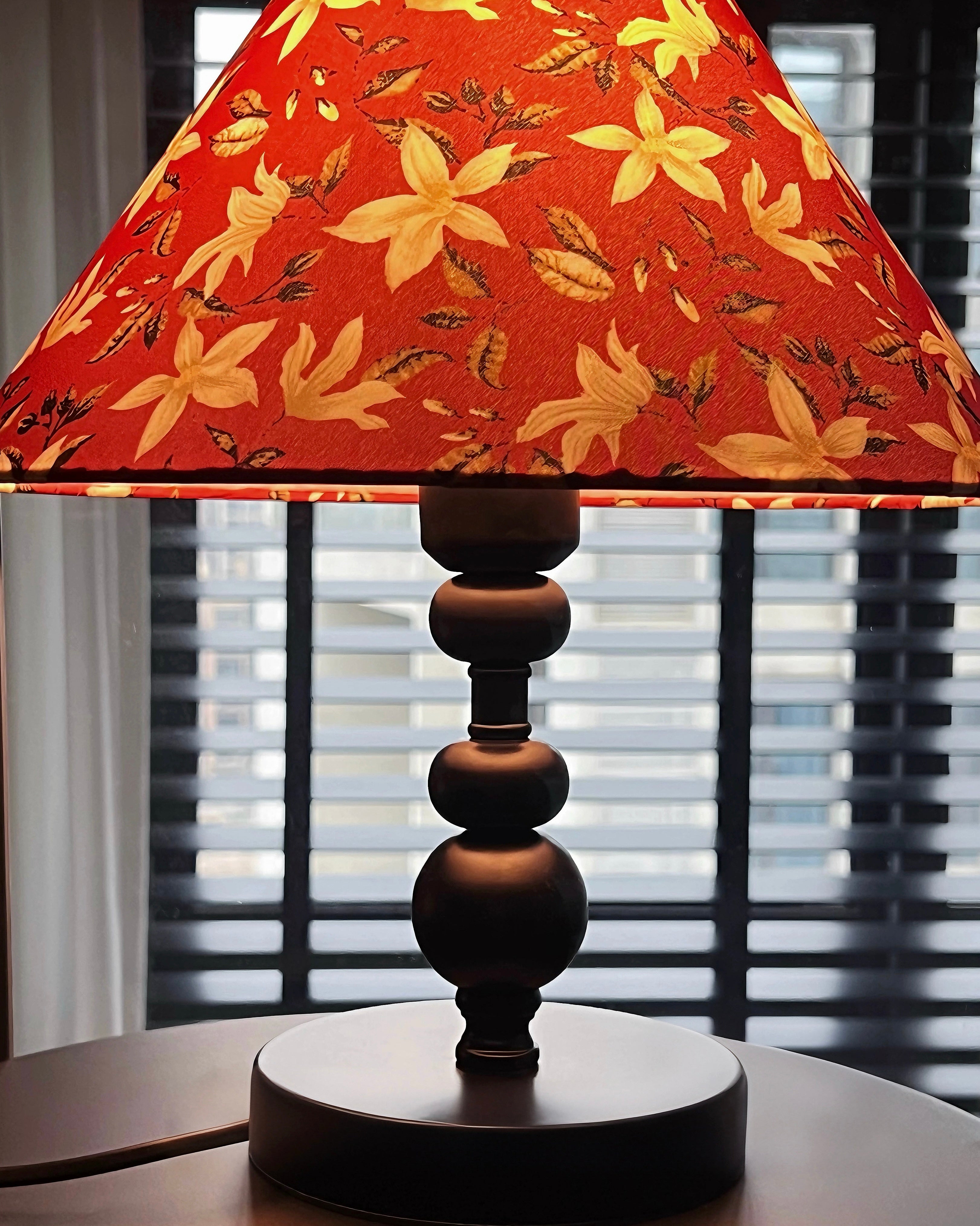 Vintage Floral Fabric Shade Table Lamp with Matte Black Metal Base