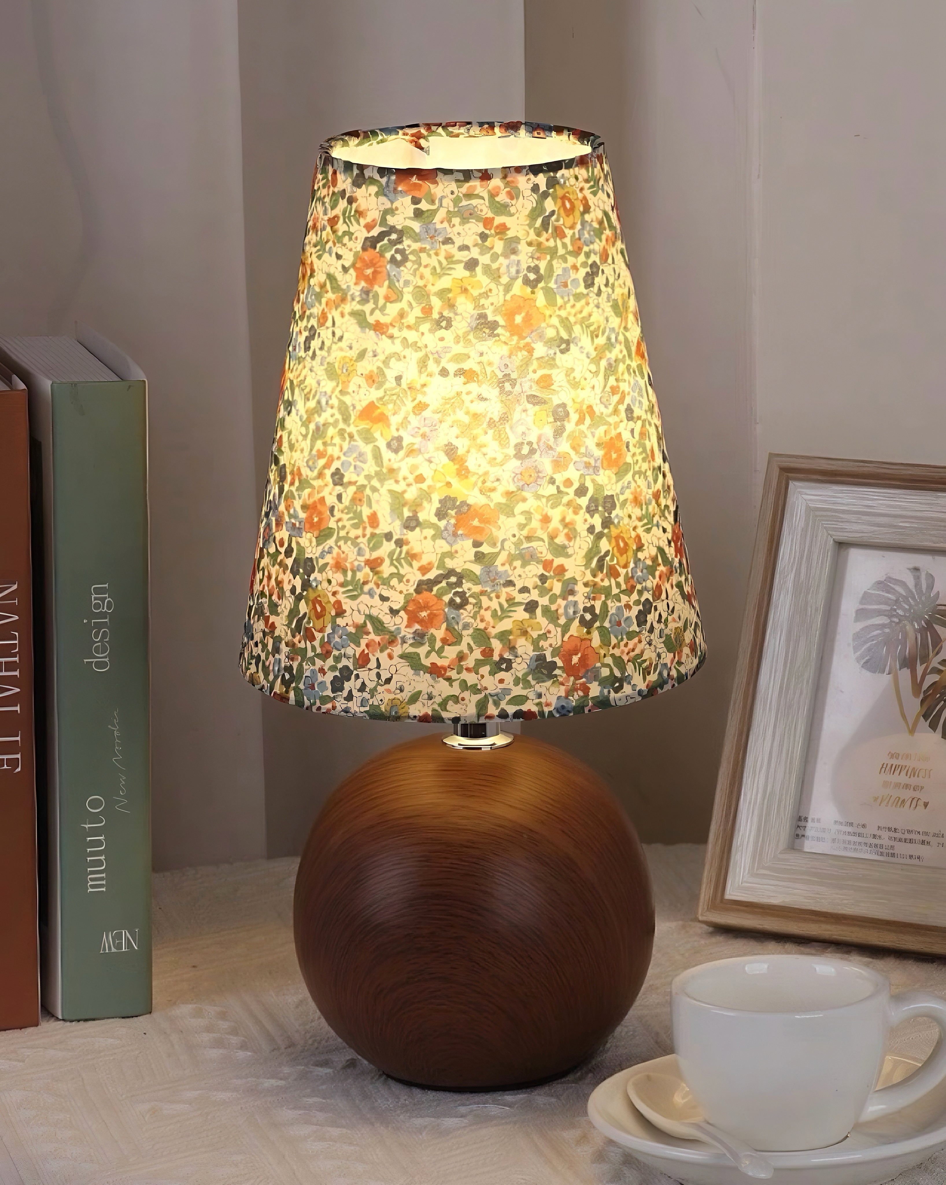 Nordic Retro Floral Fabric Table Lamp with Round Wood Base