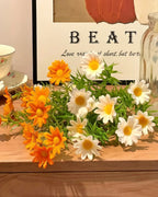 Arrangement floral artificiel Panier Marguerite et Camomille ensoleillés
