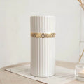 テクスチャードベージュセラミック花瓶 - ホワイト