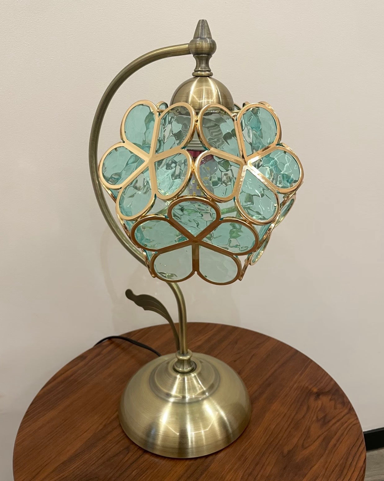 Whispering Clover: Artisan Stained Glass and Brass Table Lamp
