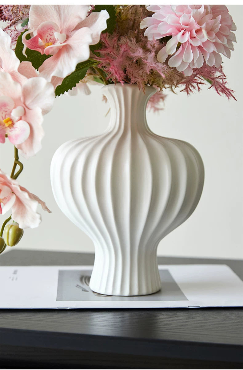 Mistige Blush Wabi-Sabi Vaas kunstbloemstuk
