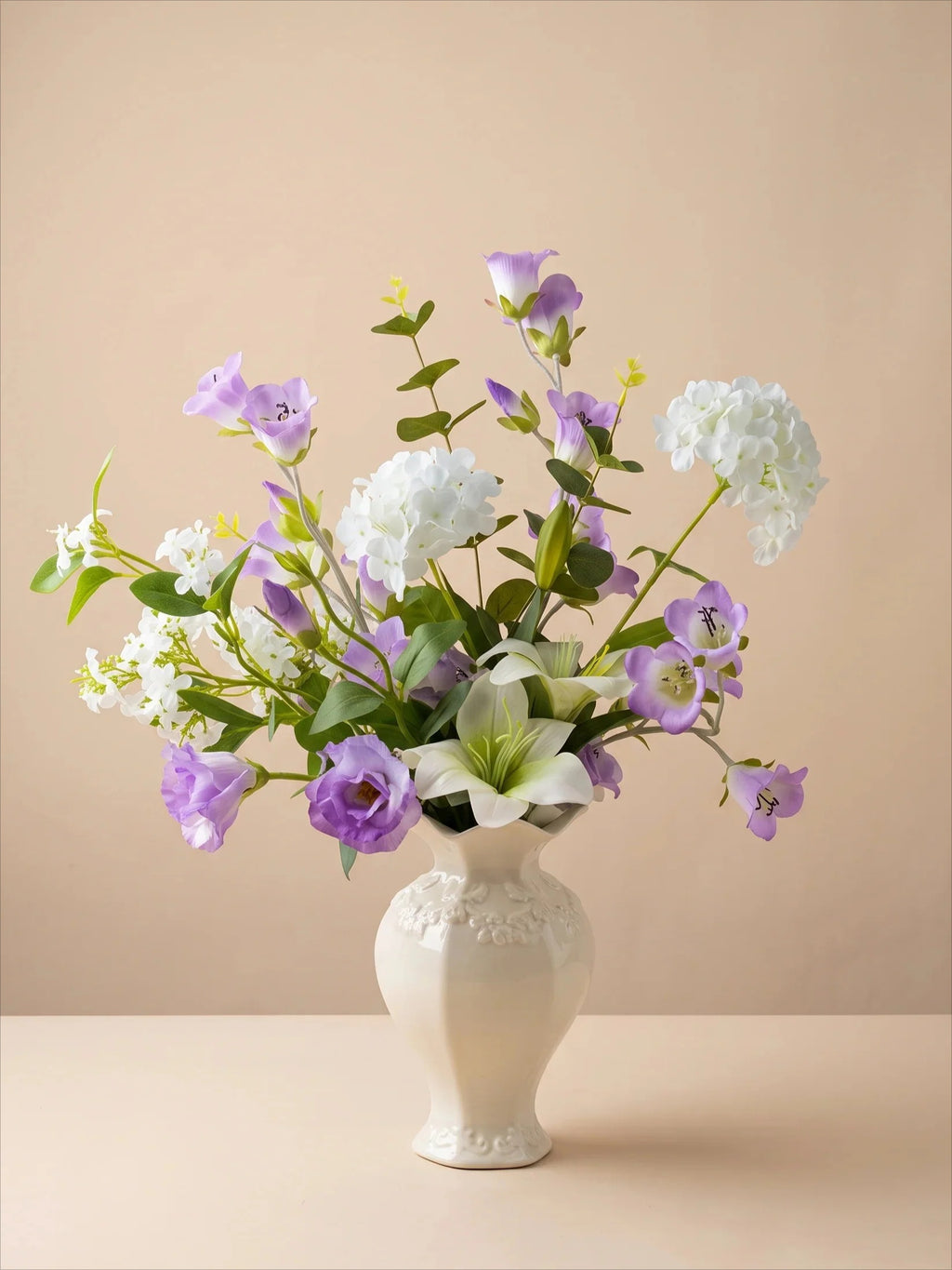 Composition florale fausse Floraison lavande sereine pour table