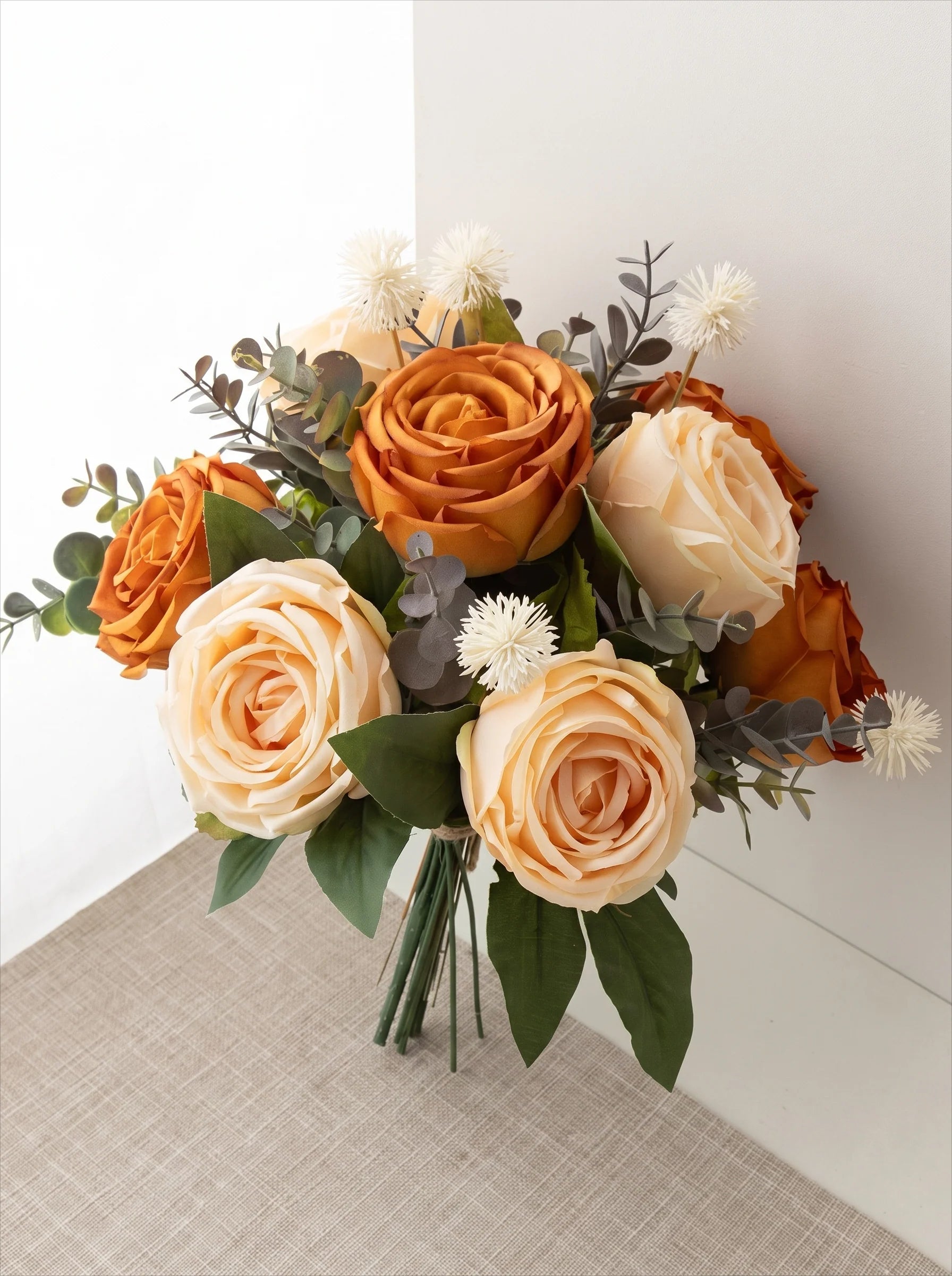 Oljemålning-stil konstgjord blomsterarrangemang - Vintage karamell & krämrosor