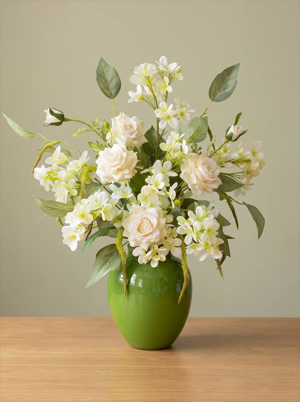 Nordische weiße Rose & Blütenbrise Kunstblumenarrangement