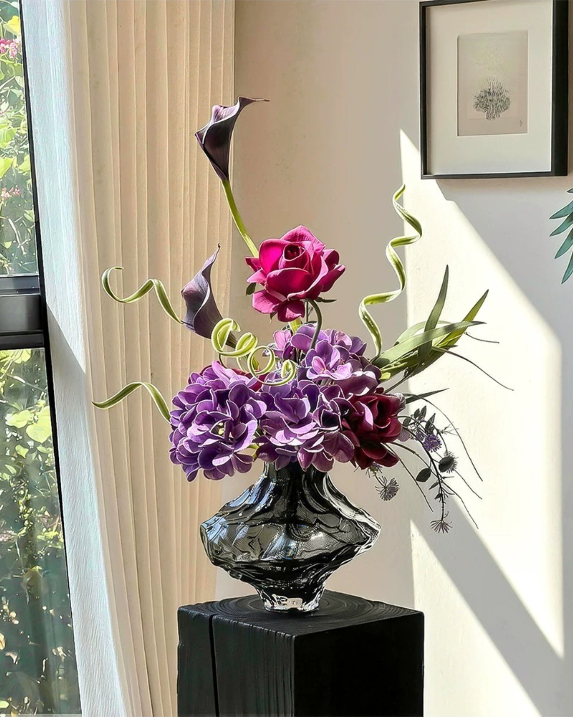 Arrangement floral artificiel Hortensia et Rose Violet Sombre