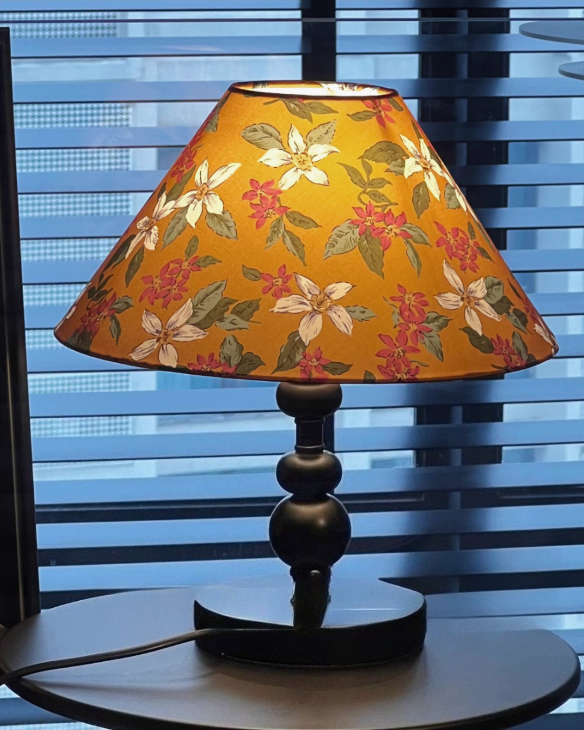 Vintage Floral Fabric Shade Table Lamp with Matte Black Metal Base