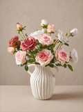 Blush roos symfonie artisanale nepbloemschikking
