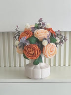 Arrangement floral artificiel style peinture à l'huile - Roses caramel vintage et crème