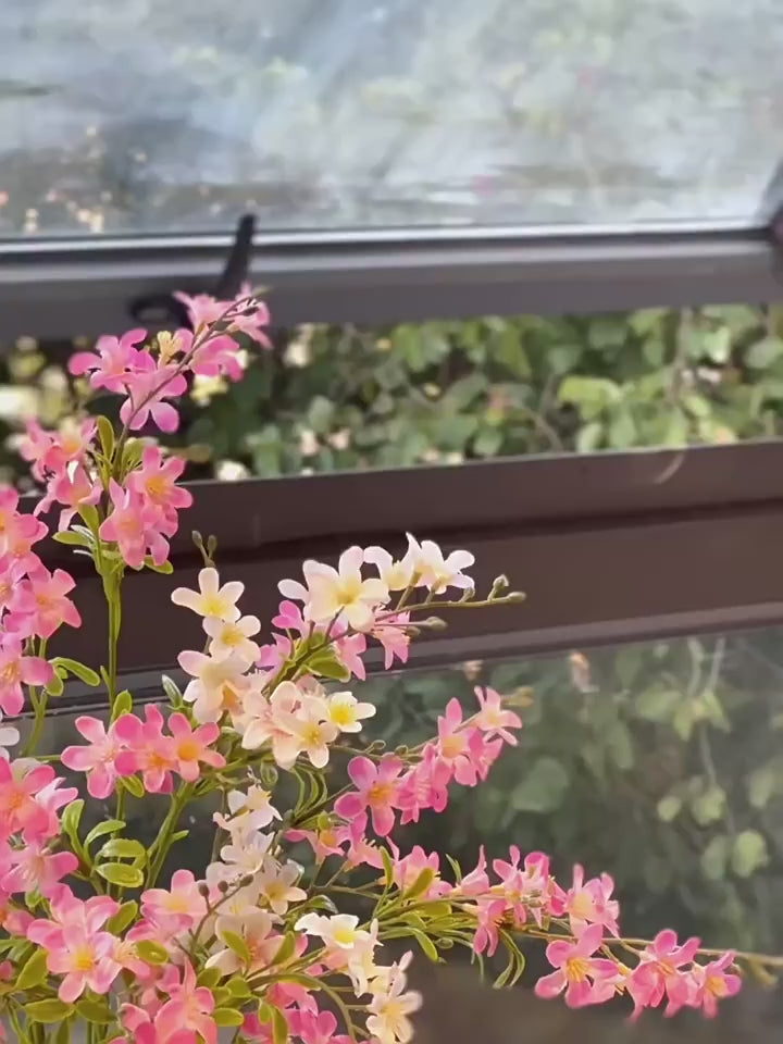 フェイクチューリップアレンジメント - ホワイト（茎10本 / 花10個）